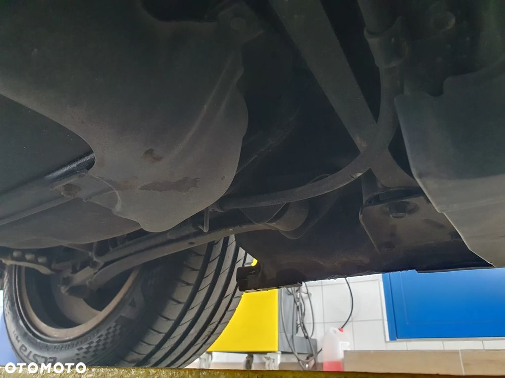 Subaru Impreza 2.0 WRX STI - 33