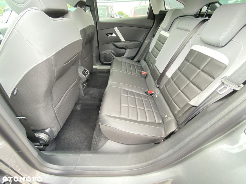 Citroën C4 1.2 mHEV Max eDCT6 - 10