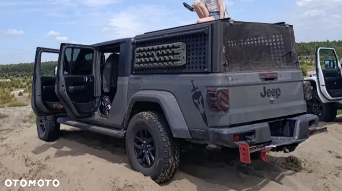 Jeep Gladiator - 13
