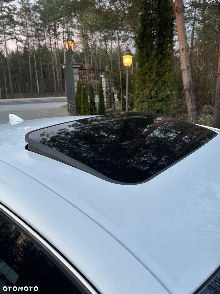 Lexus IS 300h F Sport EU6 - 12