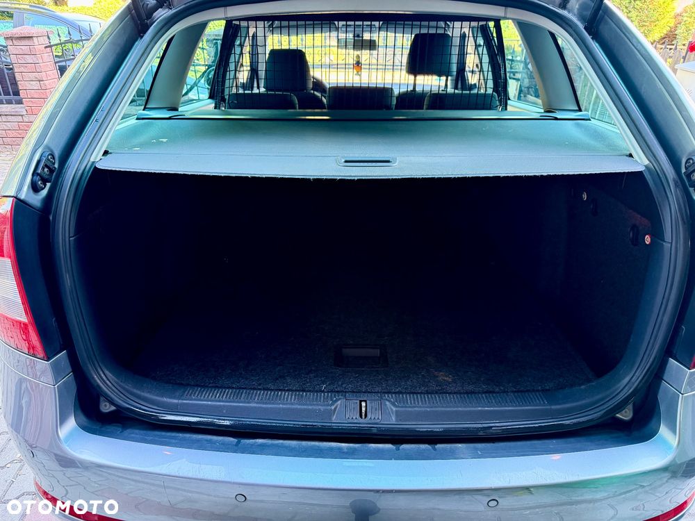 Skoda Octavia 1.6 TDI Elegance DSG - 13
