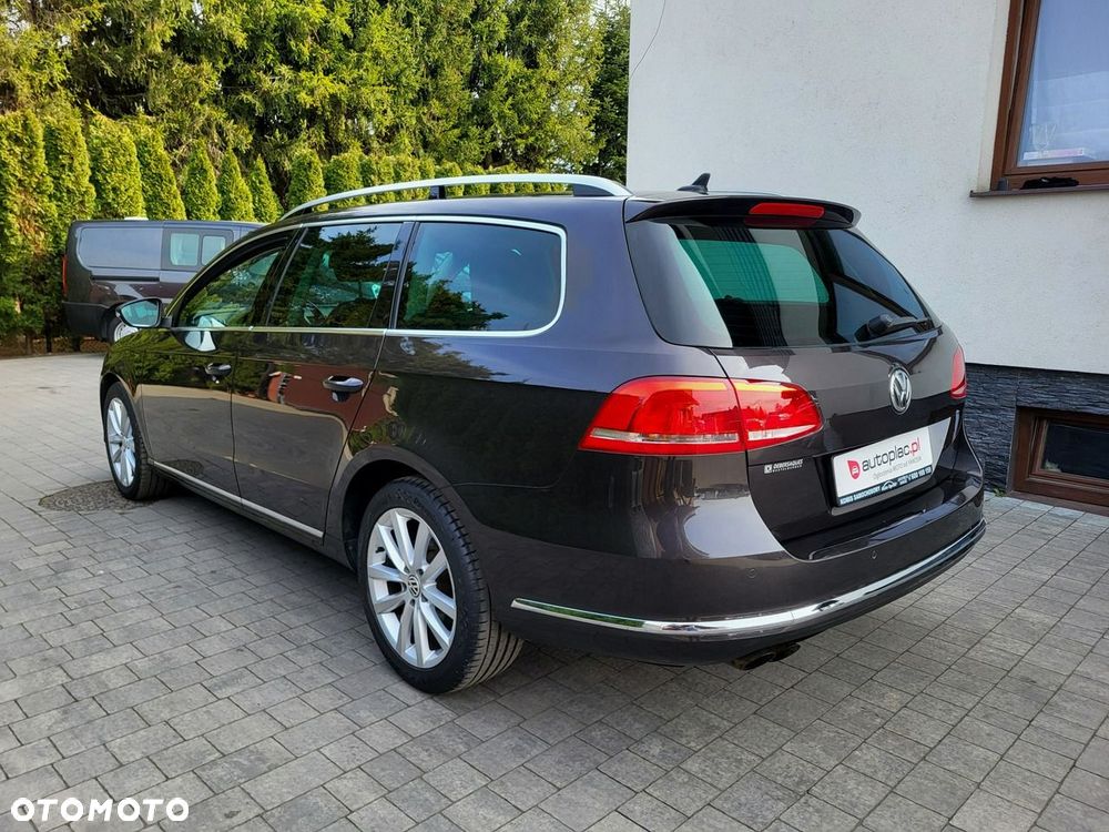 Volkswagen Passat - 11
