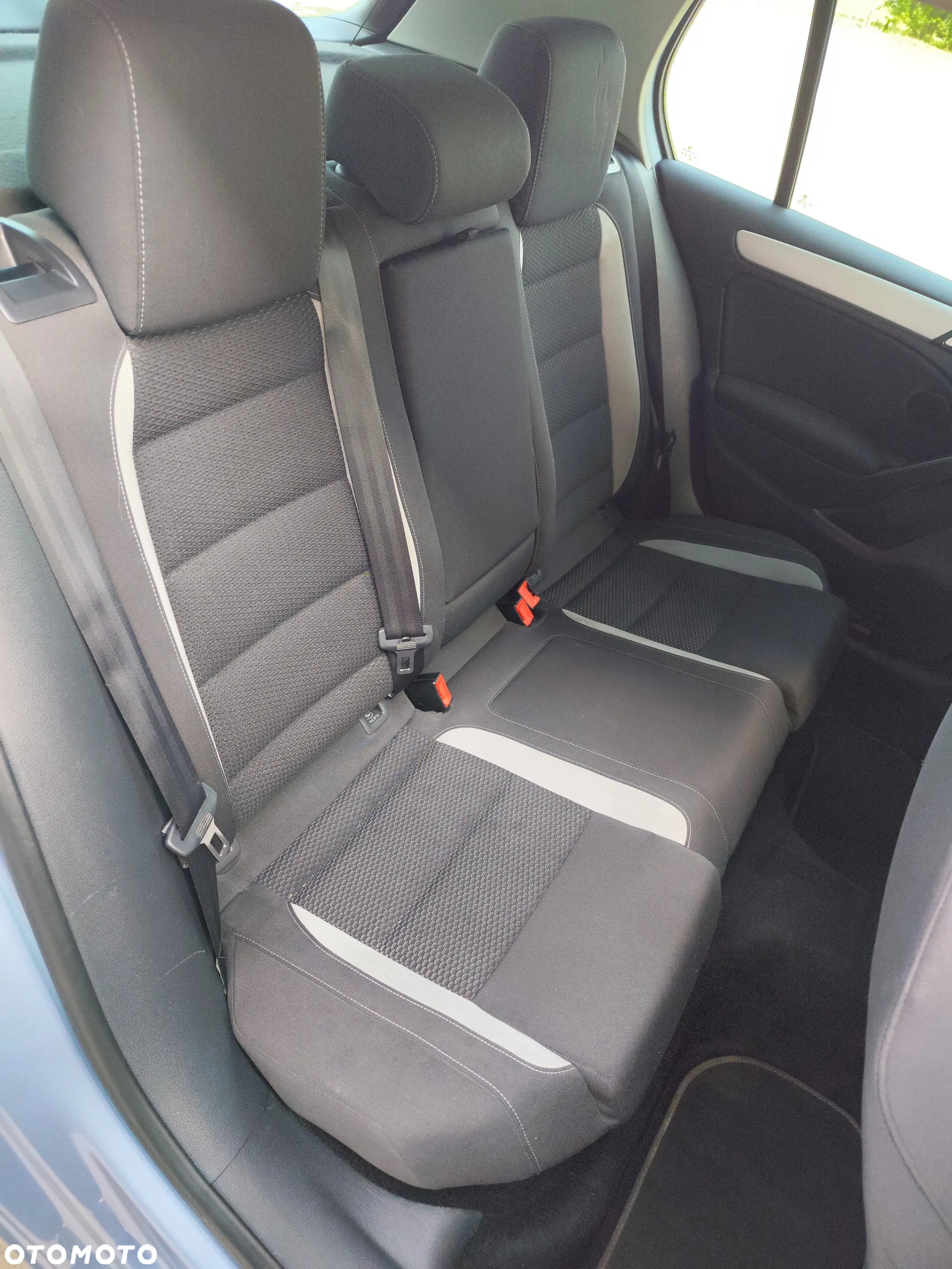 Volkswagen Golf - 20
