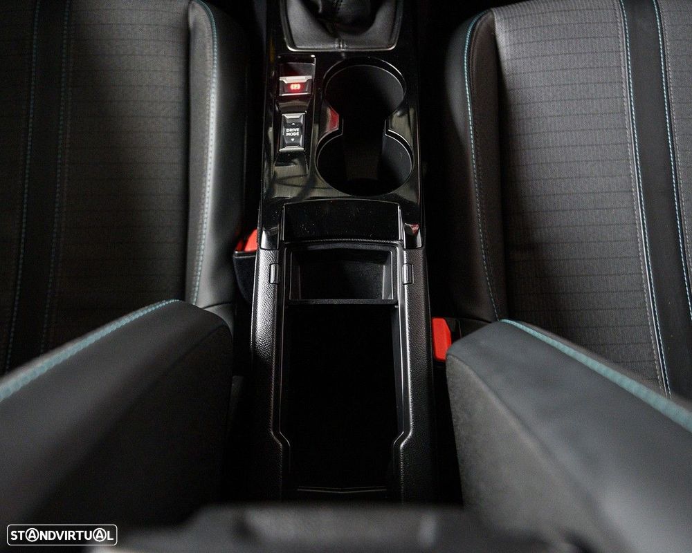 Peugeot 2008 1.2 PureTech Allure Pack - 54