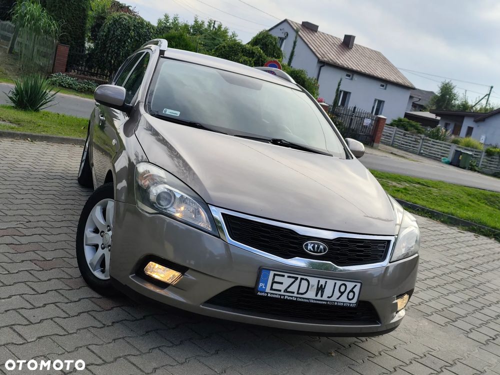Kia Ceed 1.6 CRDi ISG Spirit - 6