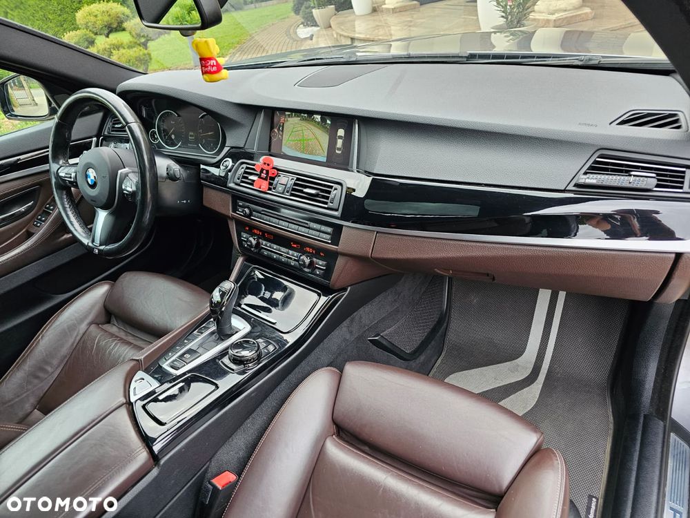 BMW Seria 5 M550d xDrive Sport-Aut - 36