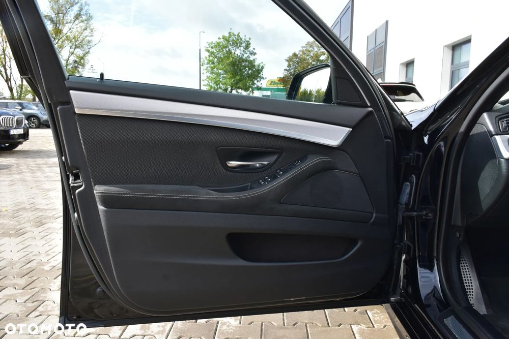 BMW Seria 5 - 13