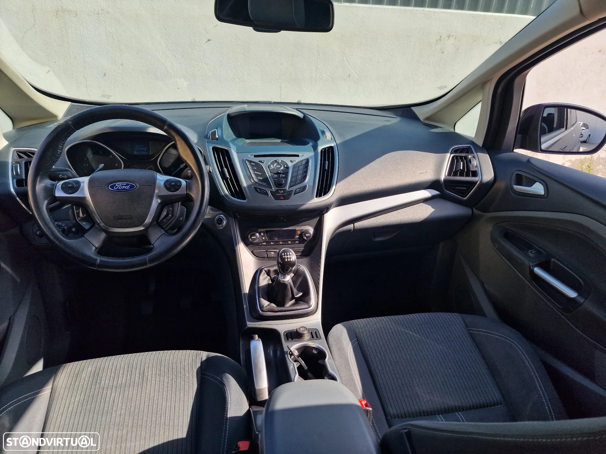 Ford C-Max 1.6 TDCi S&S Titanium - 17