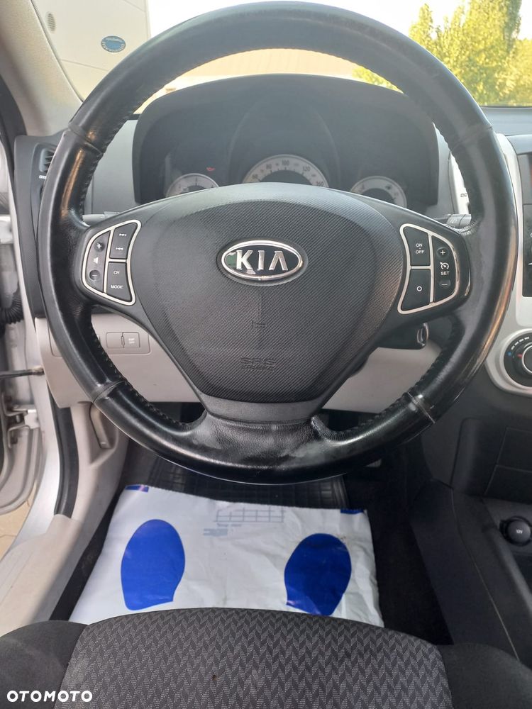 Kia Ceed - 20