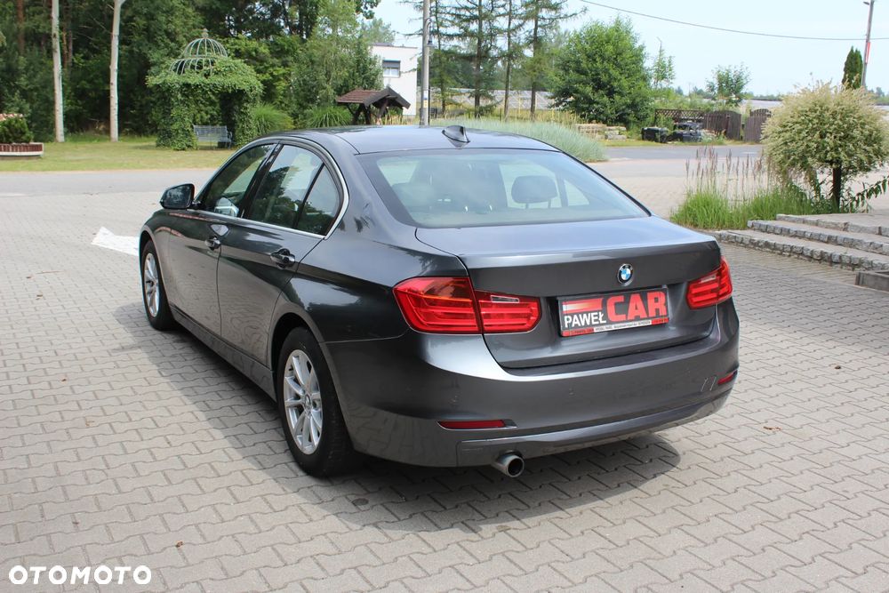 BMW Seria 3 320i Sport-Aut - 7