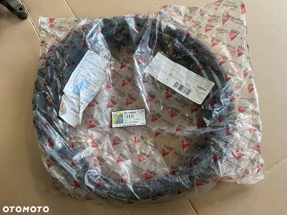 Pas klinowy D41990068 AGCO Parts do kombajnu zbożowego MF Massey Ferguson 32, 38, 40, 7250, 7254, 7256, 7272, 7274, 7278, 7280, 9380 - 1