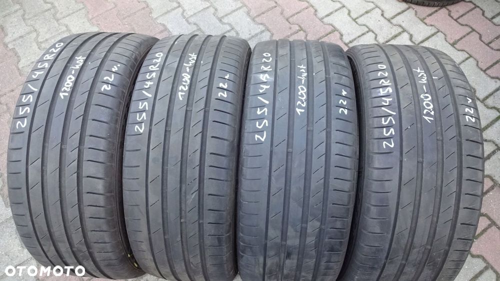 Opony letnie 4 szt. 255/45R20 Kumho Escsta PS71 SUV 2022r. 105Y - 1