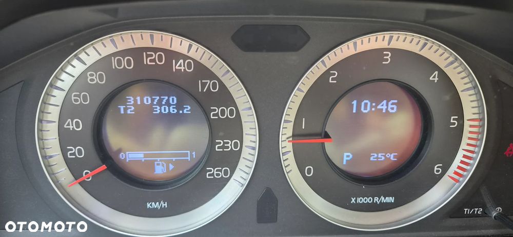 Volvo XC 70 D5 AWD Summum - 5
