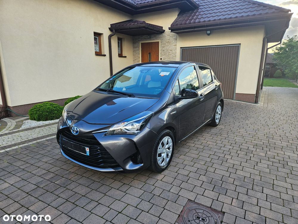Toyota Yaris Hybrid 100 Active EU6 - 1