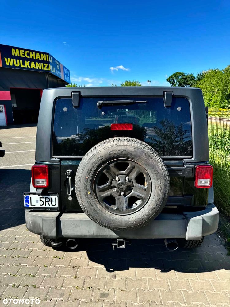 Jeep Wrangler - 5
