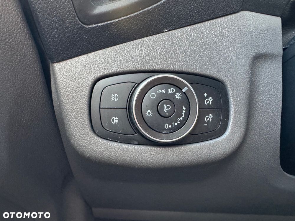 Ford Tourneo Connect Gr 1.5 EcoBlue Titanium - 24
