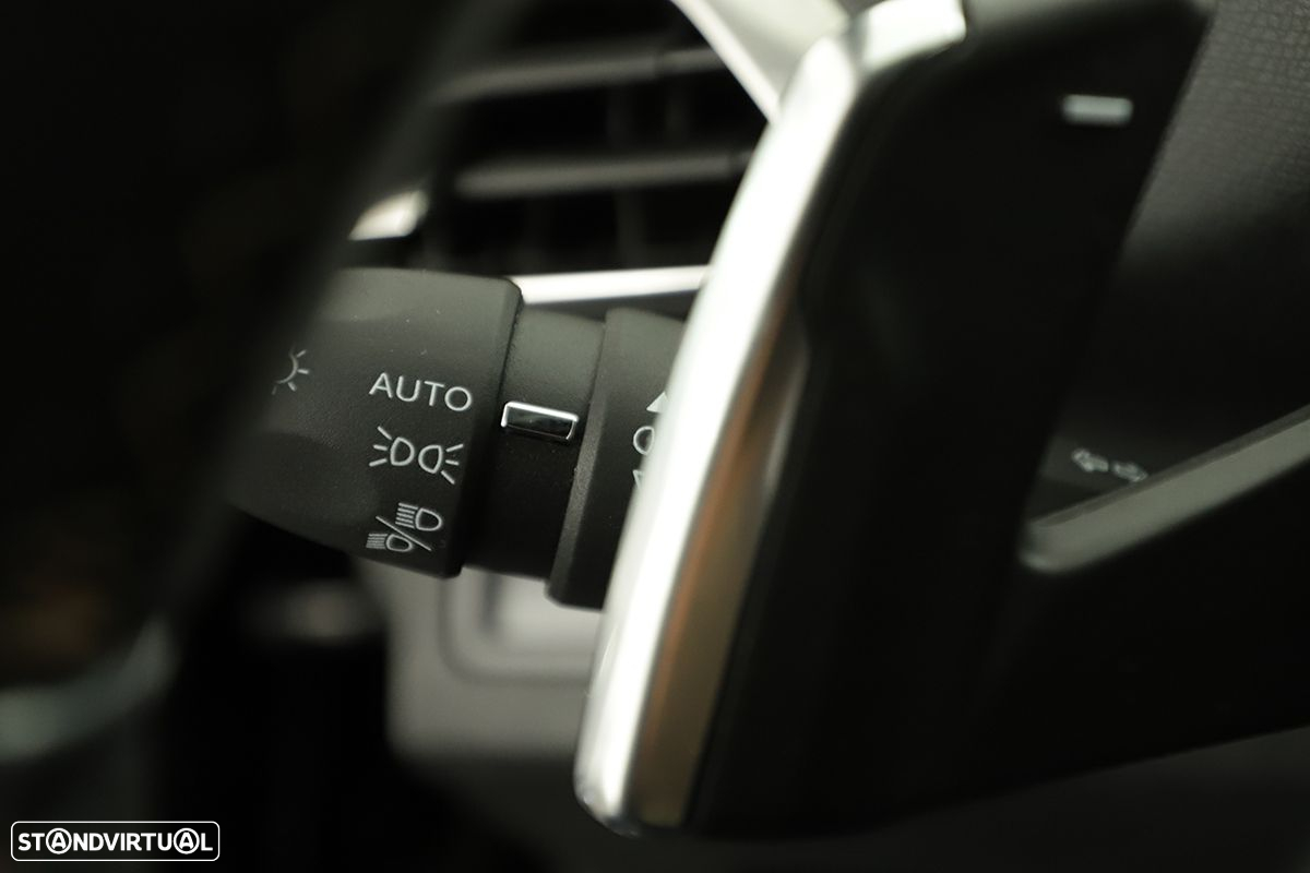 Peugeot 3008 1.2 PureTech GT EAT8 - 17