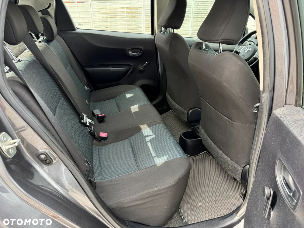 Toyota Yaris 1.4 D-4D - 16