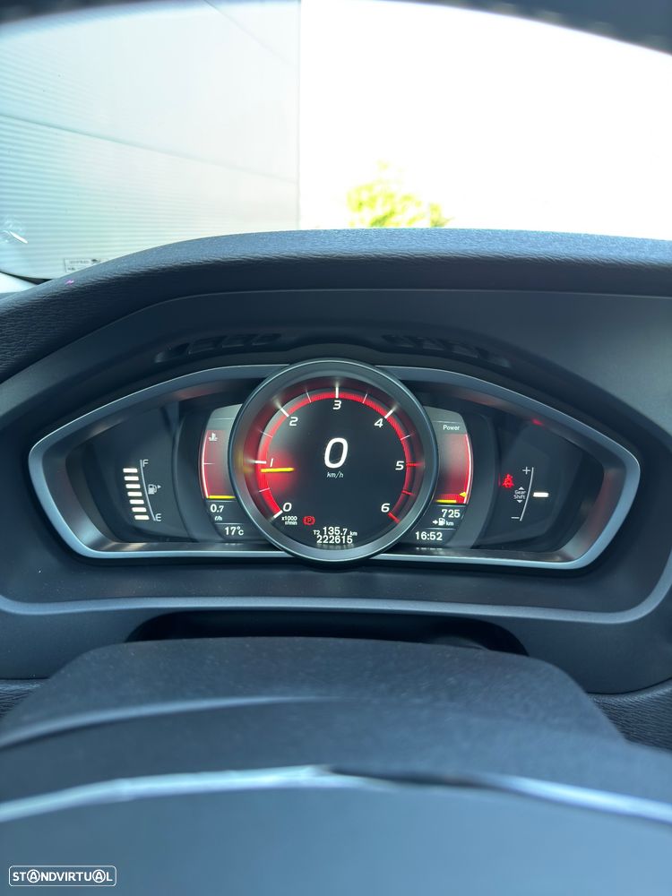 Volvo V40 D2 Kinetic - 14