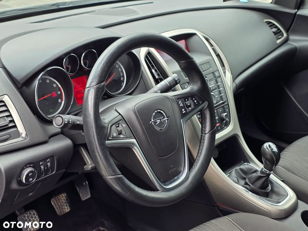 Opel Astra 1.4 T Cosmo - 31