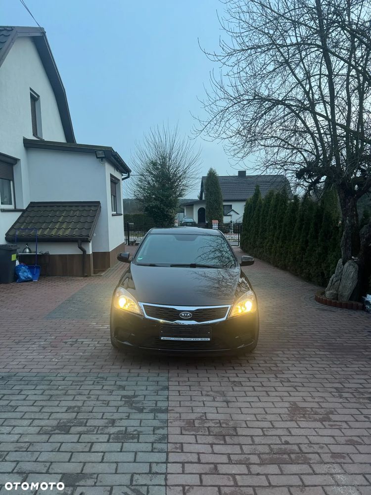 Kia Ceed - 2