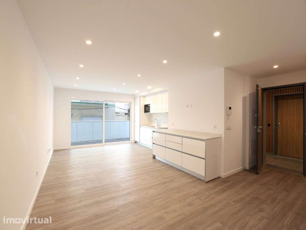 Magnífico Apartamento T2 com terraço privado a 2 passos da praia da... - Grande imagem: 3/32
