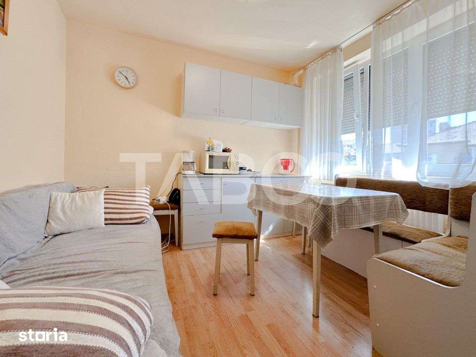 Apartament de vanzare 2 camere 48mp mobilat utilat zona Mihai Viteazul — fotografia 1