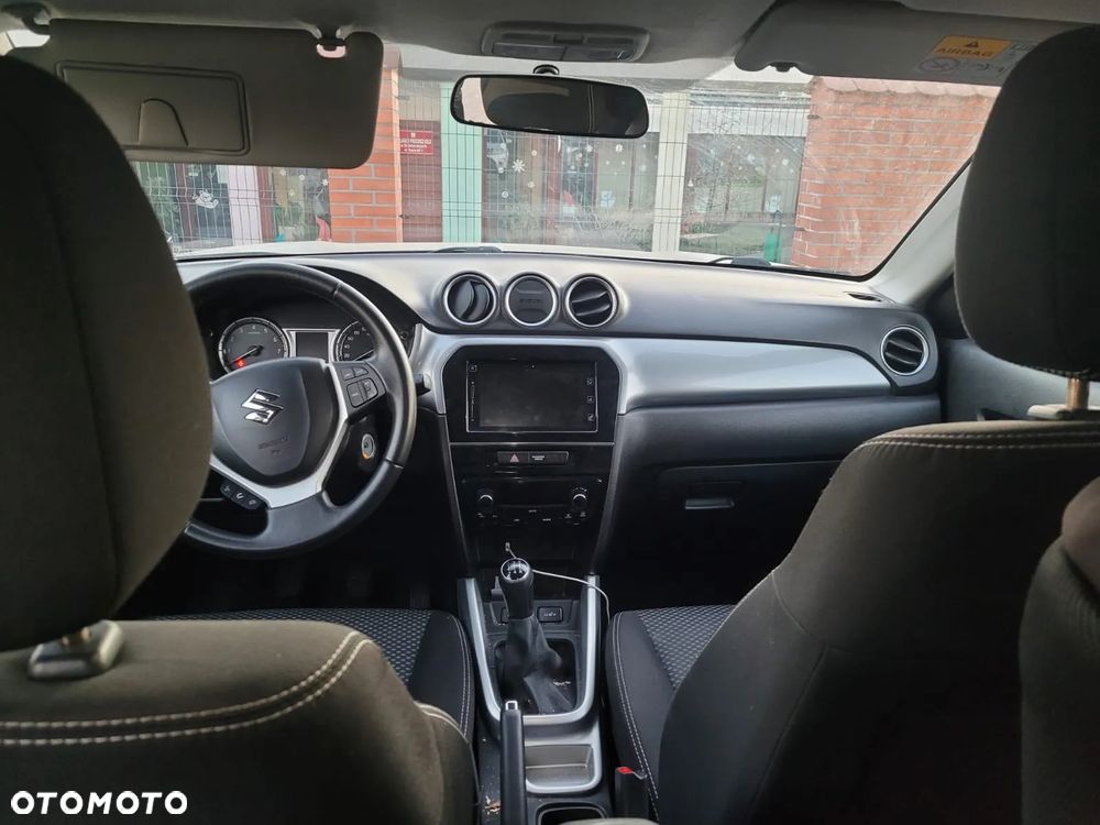 Suzuki Vitara 1.6 Comfort 2WD - 2
