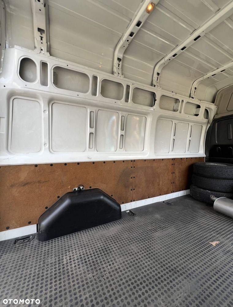 Ford Transit - 20