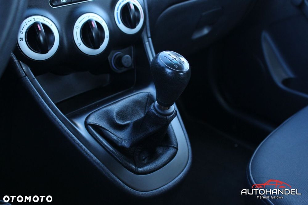 Hyundai i10 - 13