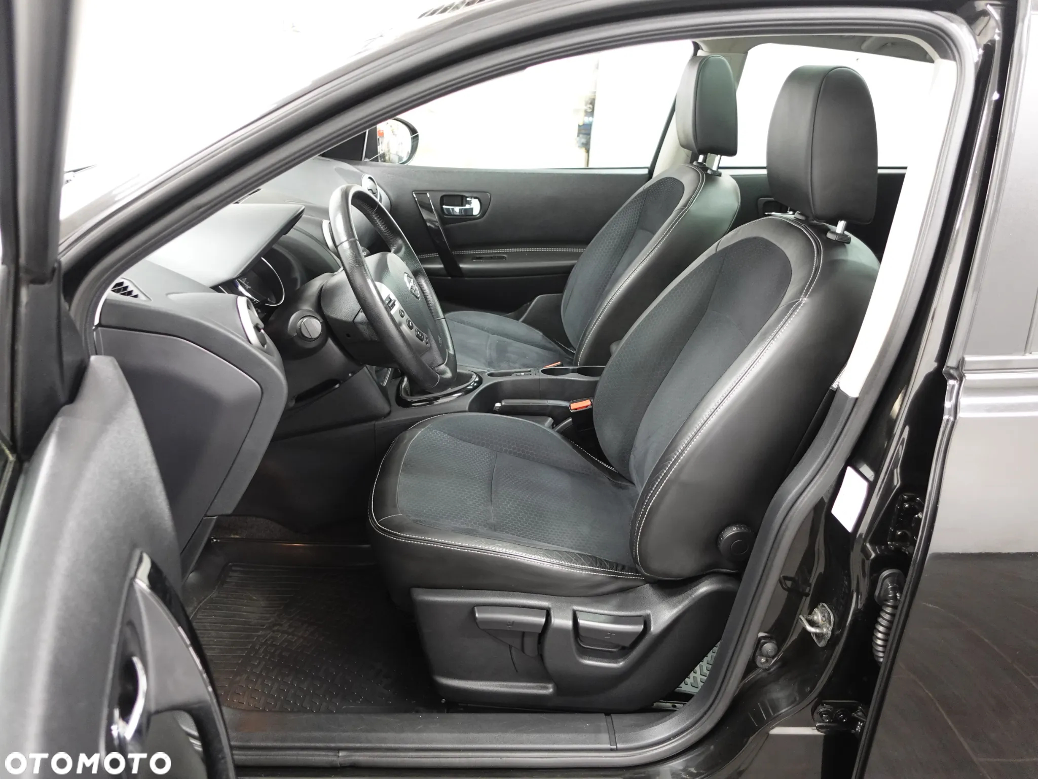 Nissan Qashqai 1.6 dCi I-Way - 20
