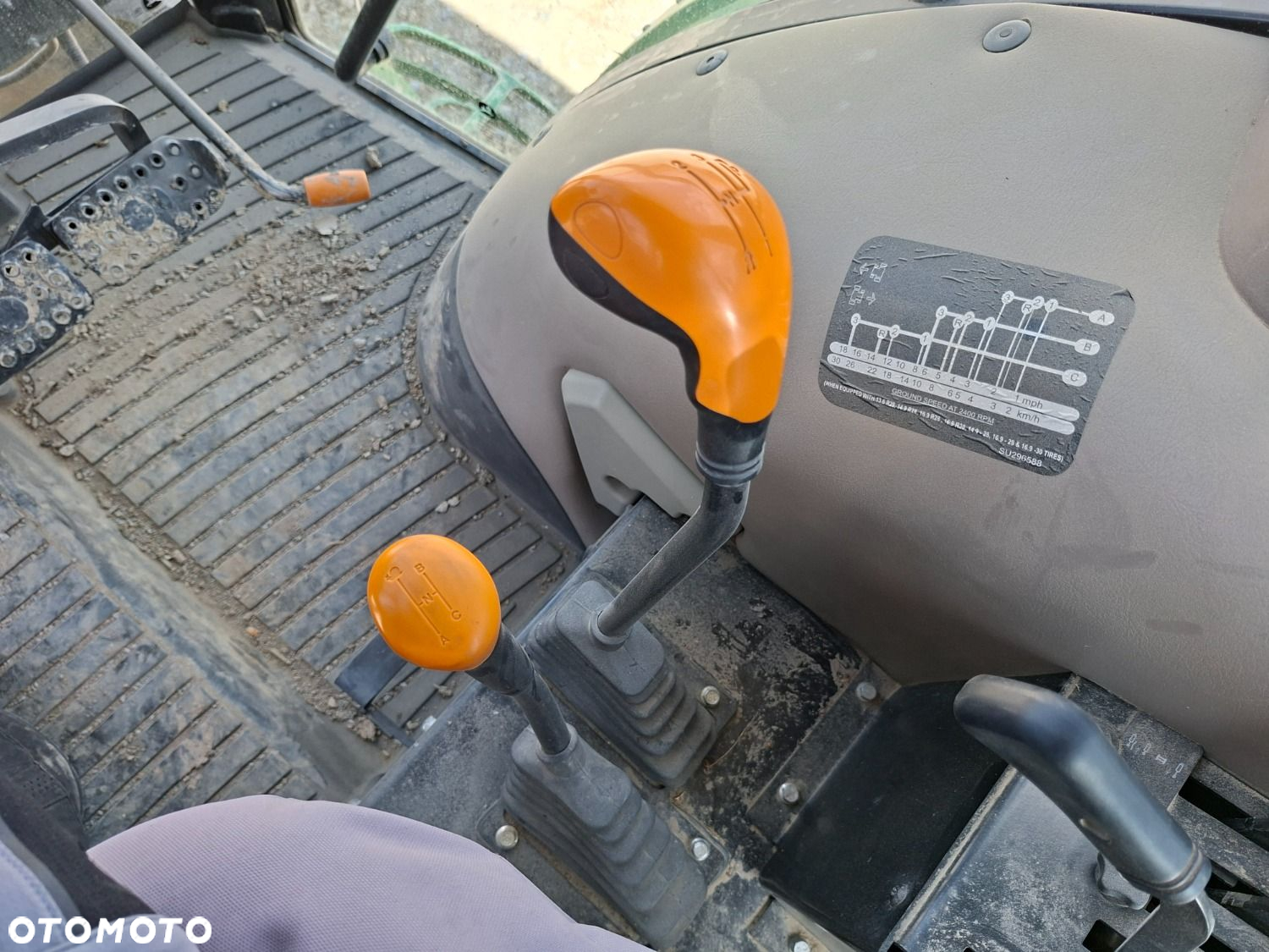 John Deere 5075E 4X4 - 16