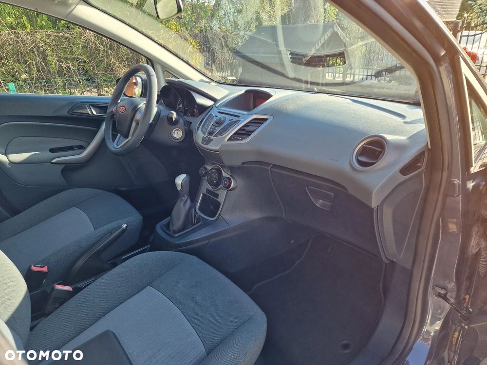 Ford Fiesta 1.25 Trend EU5 - 21