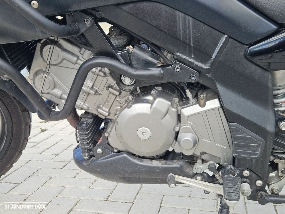 Suzuki DL V-Strom 650 - K7 - 3