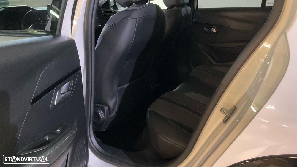 Peugeot e-208 50 kWh Allure - 9