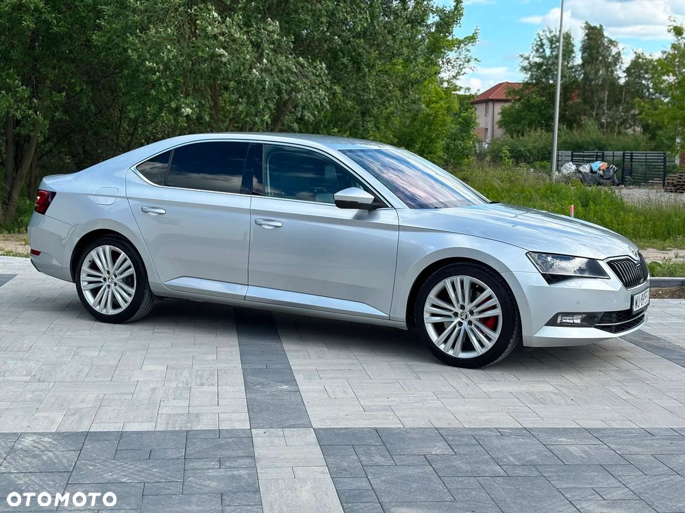 Skoda Superb 2.0 TDI Style - 4