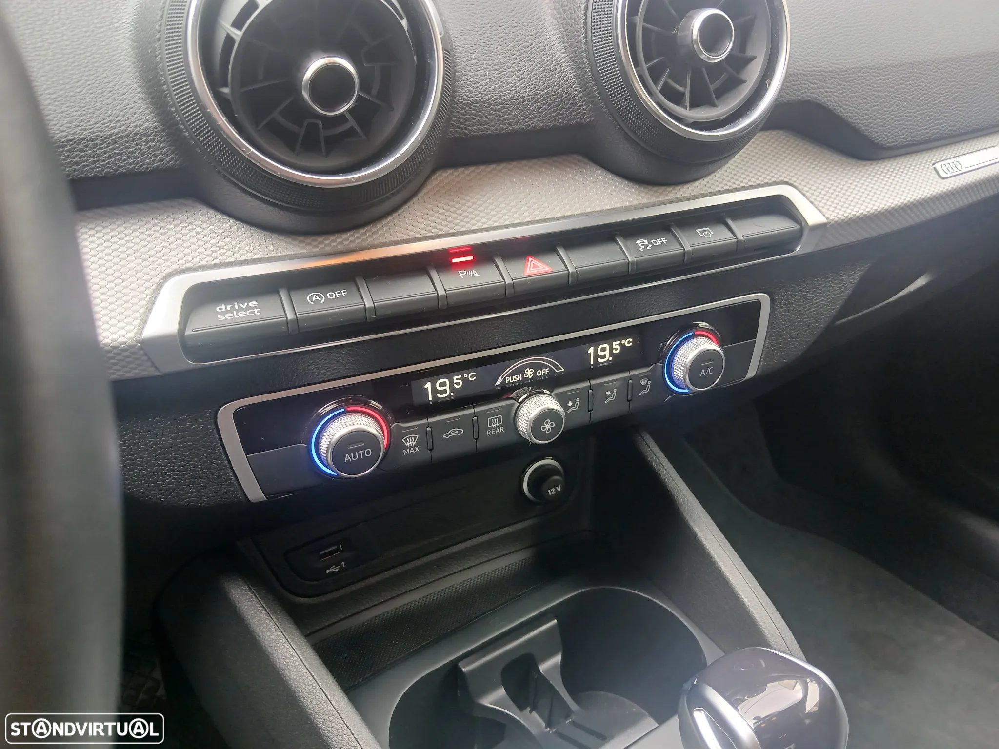 Audi Q2 35 TDI Advanced S tronic - 30