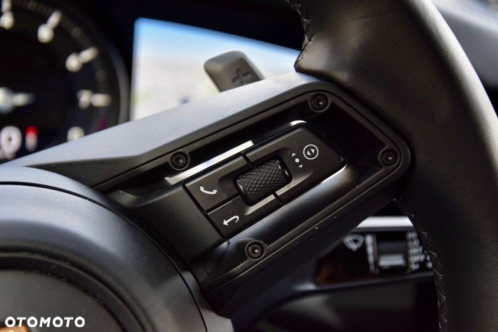 Porsche 911 Carrera T PDK - 30