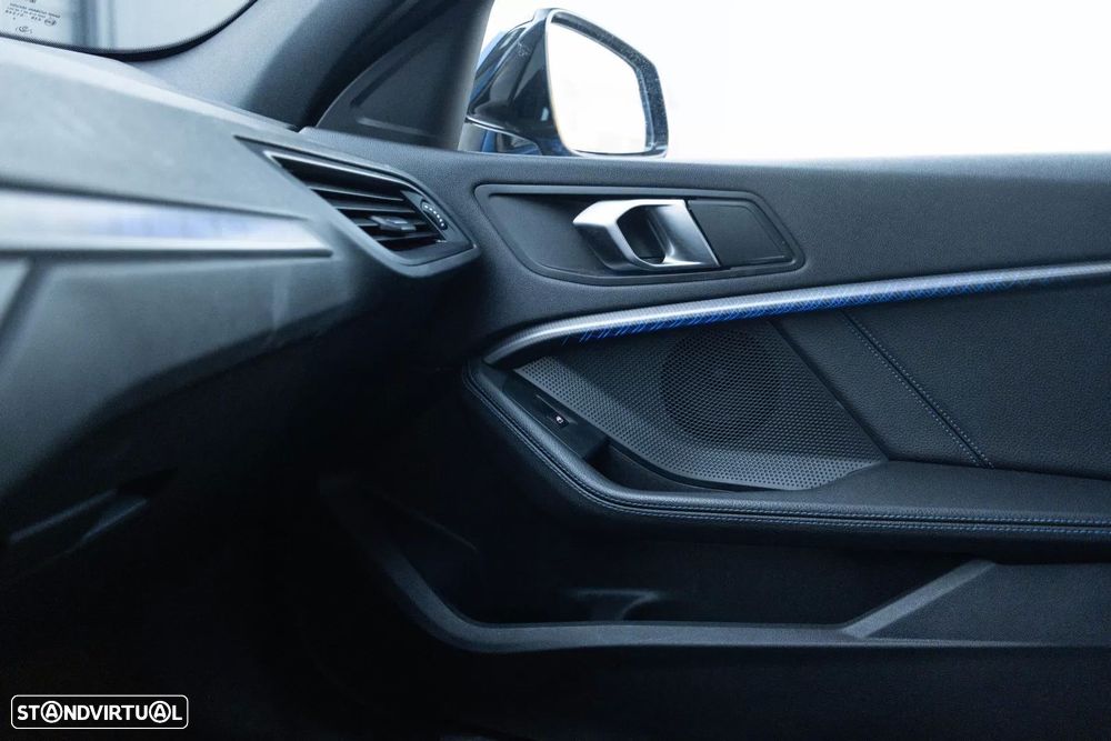 BMW 116 d Pack Desportivo M Auto - 17