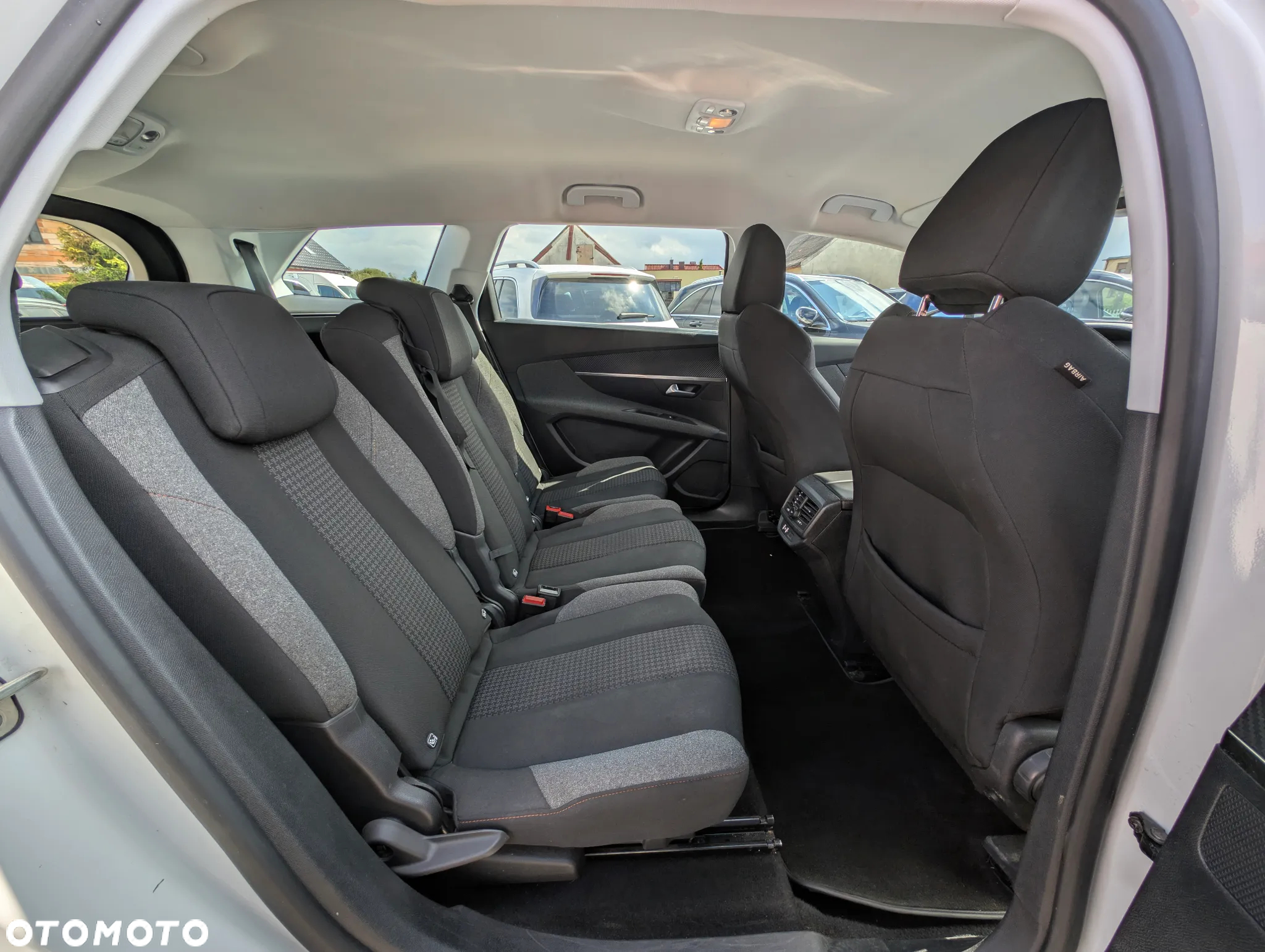 Peugeot 5008 1.2 PureTech Active Pack S&S - 23