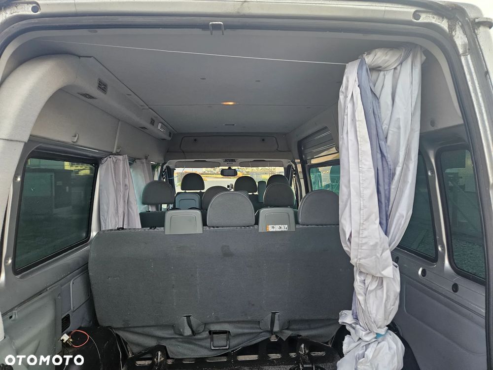 Ford Transit - 13