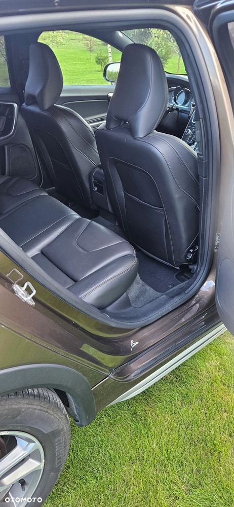 Volvo V60 Cross Country D3 Drive-E Kinetic - 16