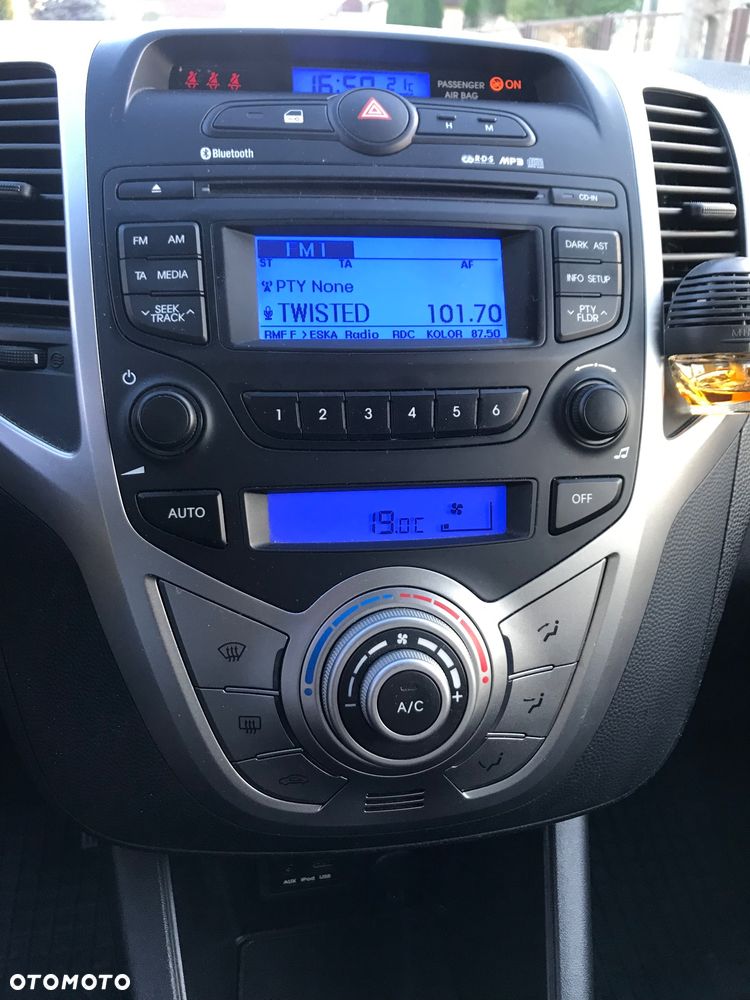 Hyundai ix20 1.4 Premium - 21