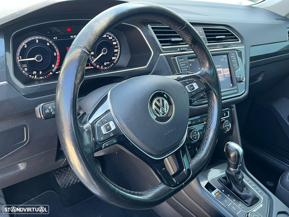 VW Tiguan 2.0 TDi Sport BlueMotion 4Motion DSG - 20