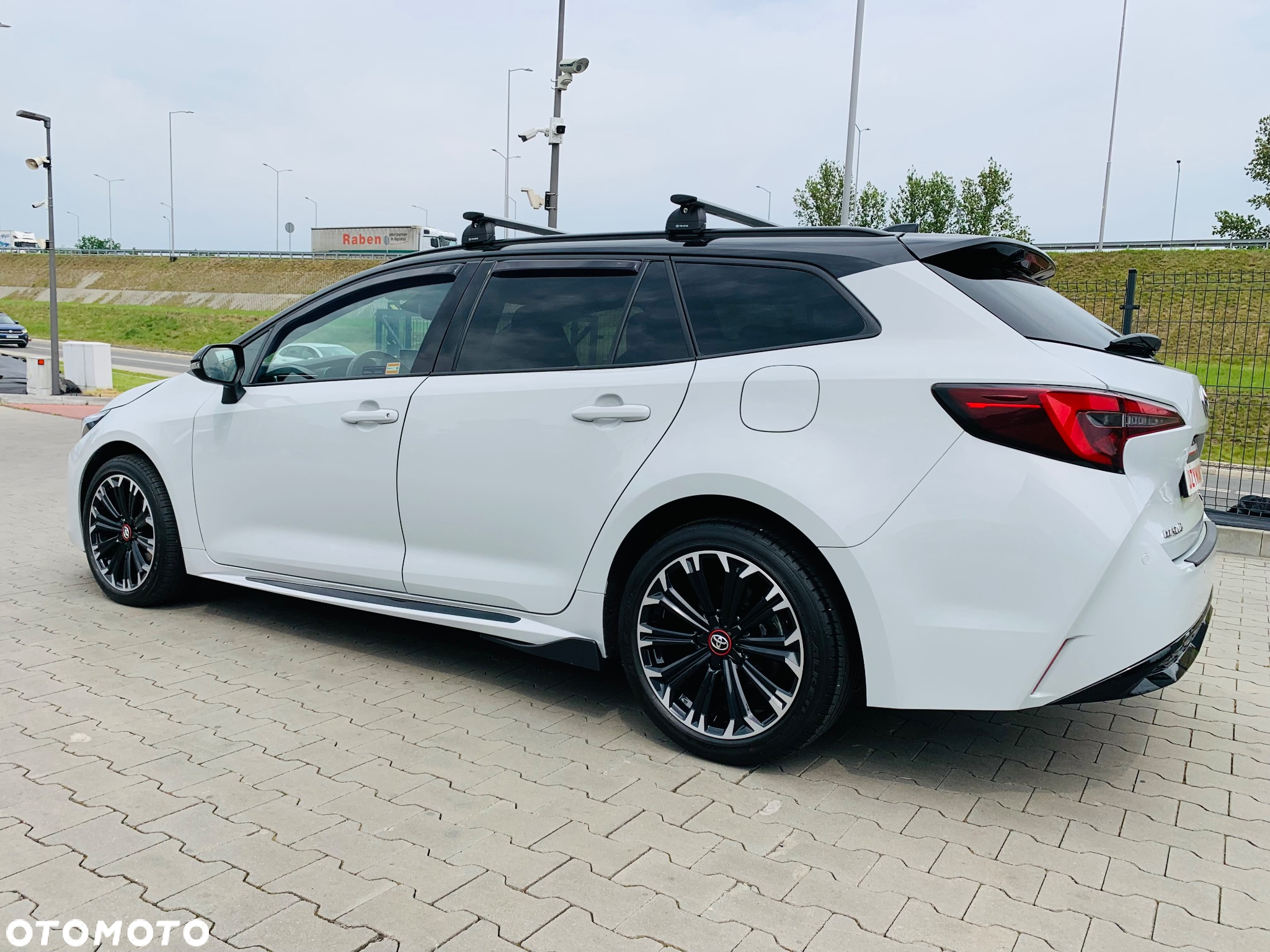 Toyota Corolla 1.8 Hybrid GR Sport Dynamic - 14