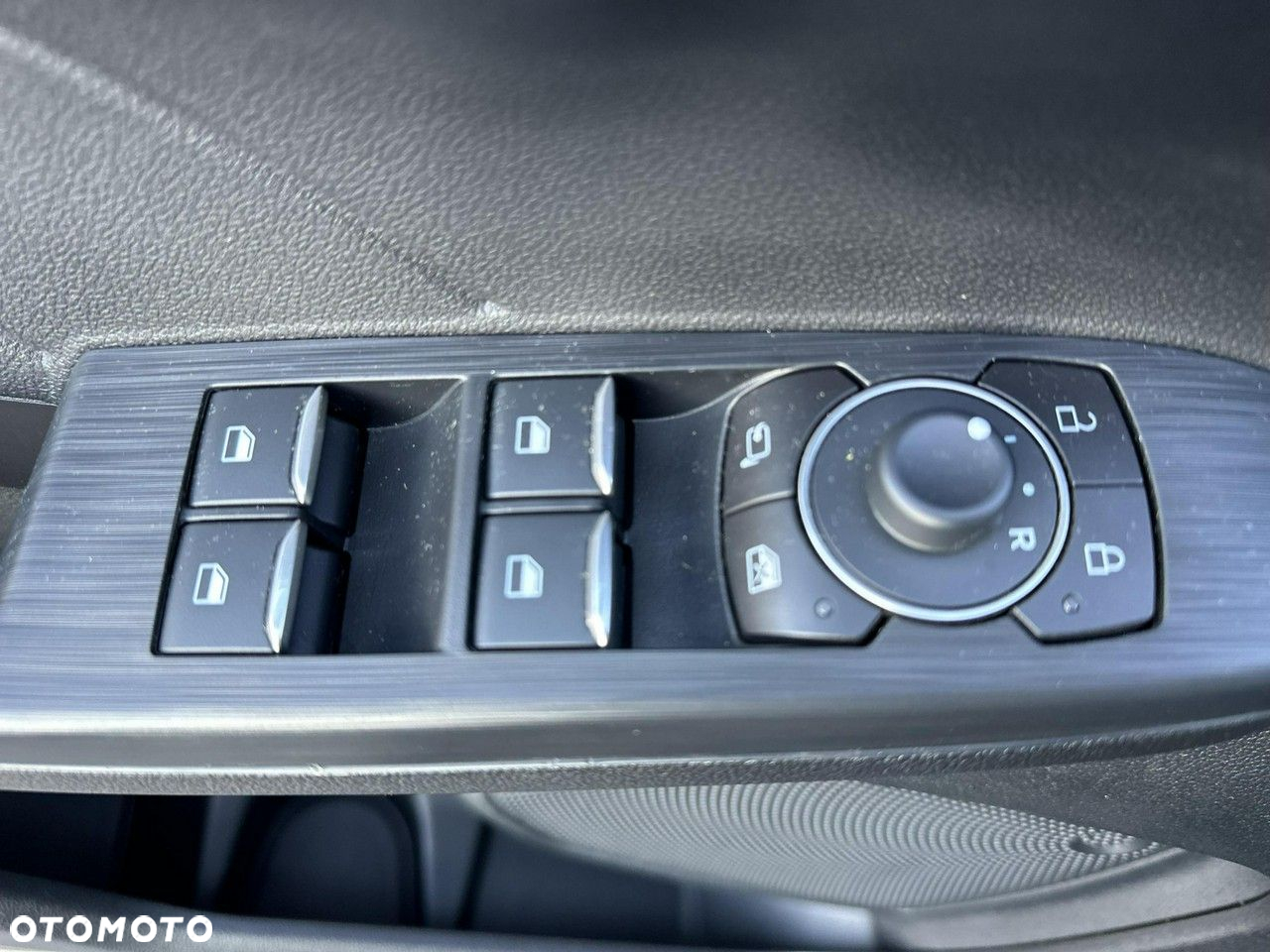 Ford Kuga - 18