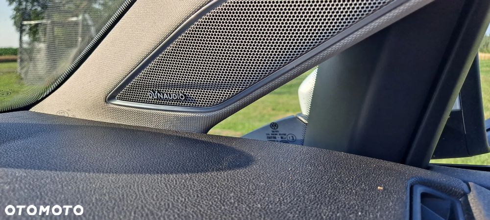 Volkswagen Golf 2.0 TDI Sound - 21