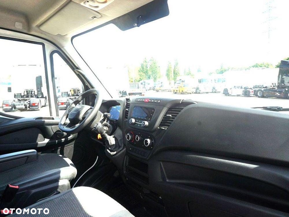 Iveco DAILY 35C16 - 10