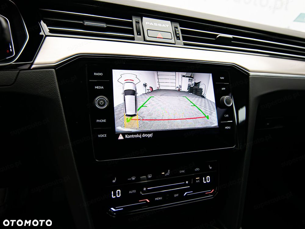 Volkswagen Passat - 18