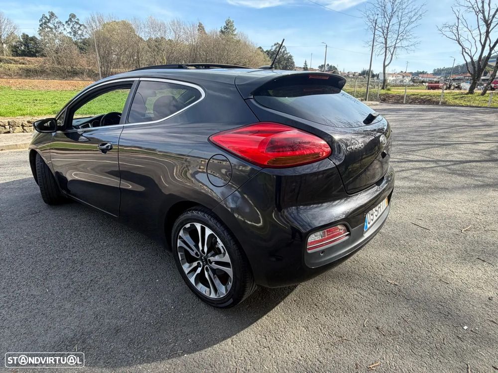 Kia Ceed - 4